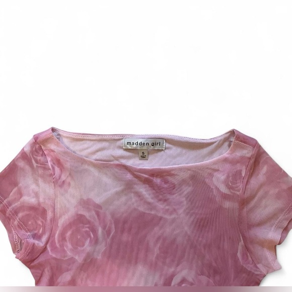 Madden Girl roses sheer top in size Small. New! - Picture 5 of 6